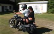 NadineVienna – Outdoor: BlowJob für Harley-Fahrer