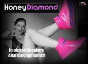 HoneyDiamond – In pinken Sneakers Anal durch gebumst!