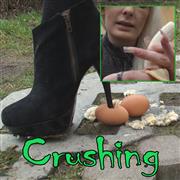 Lady-Sally – Outdoor Crushing!